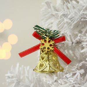 Juego de Campanas Navideñas Hechas a Mano de Alta Calidad de 4*5.5cm con Lazo de Cinta, Copo de Nieve, Hojas Verdes y Adornos para Árbol - Product Image 6