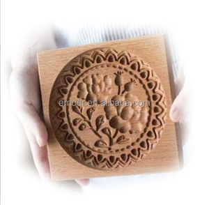 Molde de Galletas de Madera de Haya con Forma de Conejo y Corazón para Árbol de Navidad - Product Image 4
