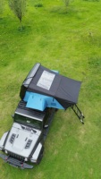 Tente de toit rigide pour 2 personnes - Tissu Oxford ABS - Quatre saisons - Télécommande électrique - 4x4 - Tout-terrain - Portable - Camping en plein air