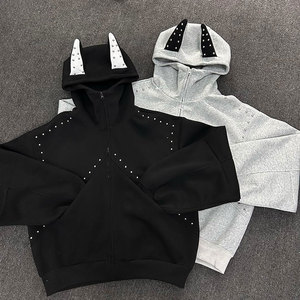 Felpa <span class=keywords><strong>con</strong></span> <span class=keywords><strong>Cappuccio</strong></span> Personalizzata da Uomo <span class=keywords><strong>con</strong></span> Patchwork Borchiato Casual e Alla Moda Disponibile in Vari Colori e Loghi - Product Image 3