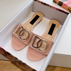 Zapatos de cuero genuino de alta calidad, sandalias de lujo para hombre y mujer, sandalias planas de moda, sandalias casuales. - Product Image 1