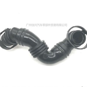 Tuyau de ventilation séparateur d'eau et d'huile pour échappement Volkswagen Audi 06F103212D - Product Image 1