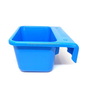 Mangeoire suspendue <span class=keywords><strong>pour</strong></span> chèvres et moutons, à fixer sur clôture, en <span class=keywords><strong>plastique</strong></span>, mini-mangeoire <span class=keywords><strong>pour</strong></span> animaux, <span class=keywords><strong>pour</strong></span> aliments minéraux - Product Image 1