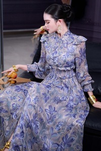 Abito Lungo in Chiffon a Sette Colori Stile <span class=keywords><strong>Palazzo</strong></span> per il Ramadan 2026 con Collo Alto, Maniche Lunghe Arricciate e Ampia Gonna - Product Image 3