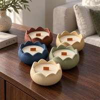 AIKUN Emballage personnalisé ODM, design unique, bougie parfumée en cire de soja naturelle dans un récipient en céramique, idéale pour les cadeaux de mariage