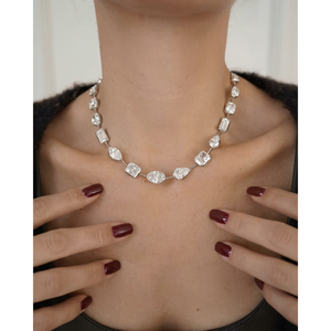 Collar de tenis con 25 diamantes de laboratorio de corte esmeralda y piedras laterales marquesa |   Joyería nupcial para mujer de oro blanco de 14 quilates con certificado IGI - Product Image 1