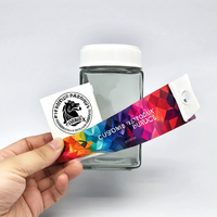 Autocollant d'étiquette de bouteille de confiture de miel personnalisé emballage adhésif en vinyle de conception basée sur l'image pour la présentation Premium