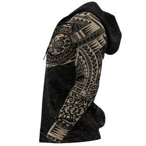Sweat à capuche polynésien pour homme, imprimé tribal intégral, design traditionnel noir et or, patrimoine culturel, léger - Product Image 3