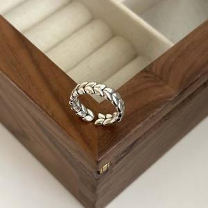 แหวนเงินแท้ S925 สไตล์วินเทจไทยโบราณ ลายรวงข้าว แหวนเปิดปรับขนาดได้ สไตล์เกาหลี INS สำหรับผู้หญิง แฟชั่นใส่ซ้อนกันได้หลากหลาย - Product Image 1