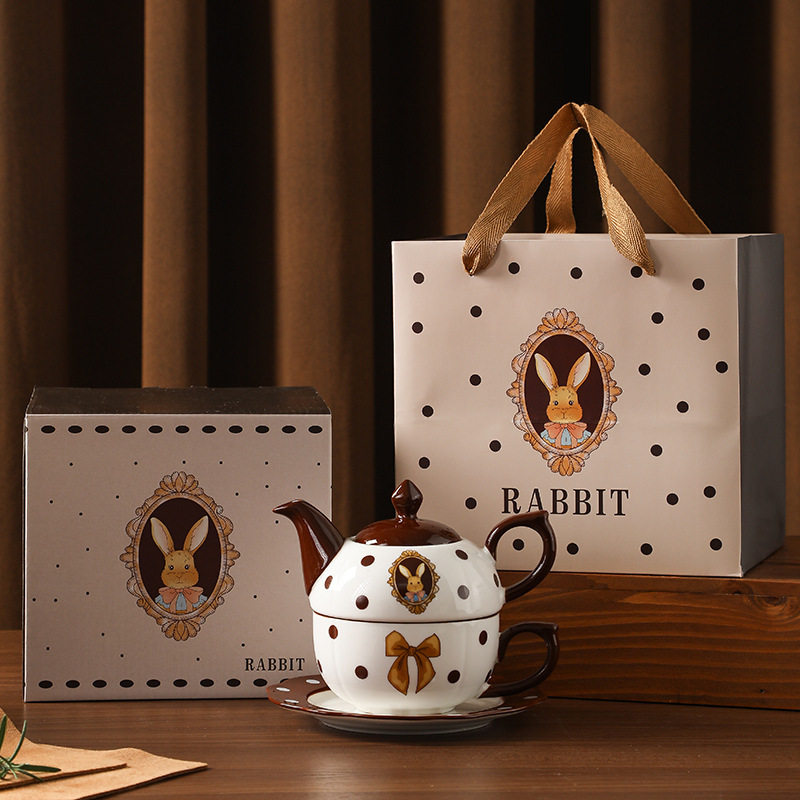 Produktbild von Peter Rabbit Classic Porcelain Teapot By Peter Rabbit