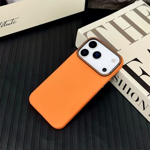 Funda de Lujo de Cuero Ultrafina con Lente de Mejora de Altura para Cámara para iPhone 17 Pro Max - Product Image 4