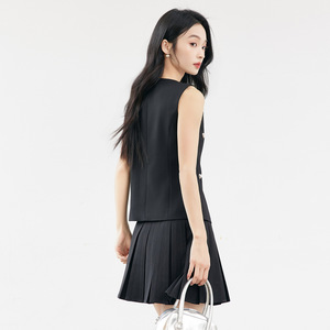 Elegant Heart Shaped Fitted Suit Vest And Pleated Mini Skirt Set For Women Summer Casual Outfit Sleeveless Crepe Fabric - Product Image 4