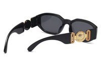Lunettes de soleil unisexes à la mode bleues cadre polygonal en PC petites lentilles carrées Protection UV400 Logo de lentille bleue noire de haute qualité