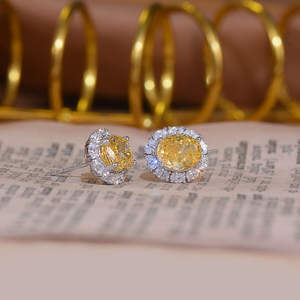 Pendientes Rectos Ovalados de Plata Amarilla de Ley 925 Chapados en Oro de 14K y 10K de 8x10mm - Product Image 3