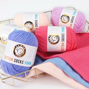 Trois plis Super doux lait <span class=keywords><strong>coton</strong></span> mélangé fil moyen-fin pour bricolage tricot à la main teint pour chapeaux écharpes couvertures poupées hauts bébés - Product Image 1
