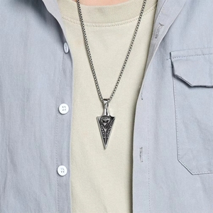 Collar con Colgante <span class=keywords><strong>de</strong></span> Acero Inoxidable 316L Antideslustre, Diseño <span class=keywords><strong>de</strong></span> la Lanza Gungnir <span class=keywords><strong>de</strong></span> Odín con Cuervo y Runas Nórdicas, para Hombre - Product Image 5