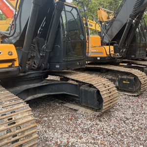 Excavatrice Hyundai 220-9S 2023 d'occasion, poids opérationnel 22 tonnes, capacité de la benne 1,0 m³, comprend la machinerie pour la vidéo du rapport. - Product Image 3
