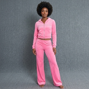 Ensemble de survêtement en <span class=keywords><strong>velours</strong></span> 2 pièces pour femmes OEM |   Sweat à capuche avec fermeture éclair en strass + pantalon de <span class=keywords><strong>jogging</strong></span> |   Vêtements de sport de luxe avec logo personnalisé - Product Image 4