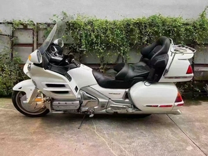 ฮอนด้า โกลด์วิง 1800 ซีซี 6 สูบ - มอเตอร์ไซค์ทัว<span class=keywords><strong>ริ</strong></span>่ง<span class=keywords><strong>ท</strong></span>รงพลังสำหรับการขับขี่ระยะไกลเพื่อการพักผ่อน - Product Image 6