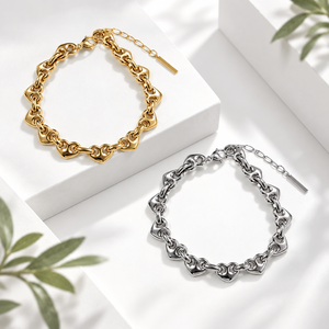 Pulsera de Eslabones, Acero Inoxidable, Chapado al Vacío en Oro de 14K, Opciones de Color Dorado y Plateado - Product Image 1
