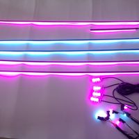 Lumière d'ambiance pour voiture en fibre acrylique RVB, 18-en-1, avec effets de symphonie et de poursuite de flux lumineux, pour un éclairage intérieur changeant de couleur et une ambiance lumineuse.