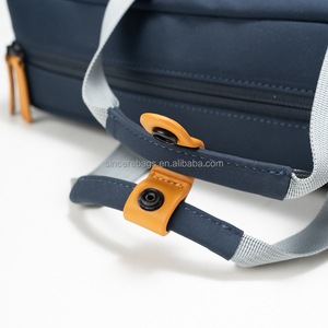 Maletín Portaordenador de Negocios Moderno y Elegante de 15.6 Pulgadas, Bandolera, Personalizado, Ligero, de Poliéster, Portátil - Product Image 4