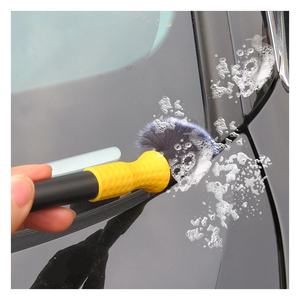 Ensemble de 2 brosses à poils doux antidérapantes pour le nettoyage automobile, avec manche, adaptées au nettoyage détaillé des voitures - Product Image 3