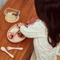 Assiettes à ventouse en silicone de qualité alimentaire sans BPA, avec compartiments et couvercle, anti-déversement, pour l'apprentissage de la propreté, avec forte aspiration