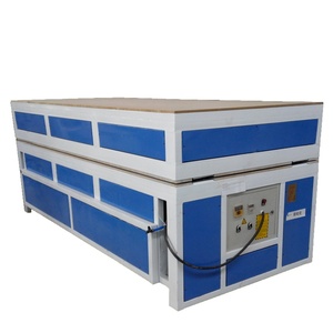 Machine de fabrication d'acrylique et plastique, panneau publicitaire des mots, pour créer sous vide - Product Image 1