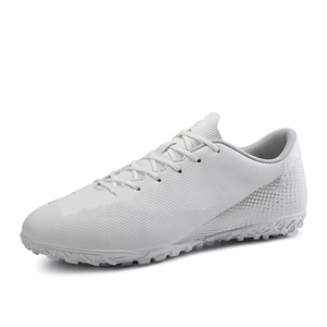 Nouvelles Chaussures de Football Homme 2026 pour Sports de Plein Air, Baskets Basses d'Entraînement Intérieur pour Étudiants et Jeunes, Crampons en Caoutchouc - Product Image 4