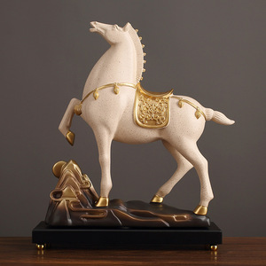 Adorno de caballo galopante estilo chino, beige con detalles dorados, decoración antigua hecha a mano para sala de estar, gabinete, escritorio - Product Image 1