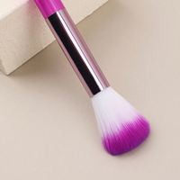 Ensemble de pinceaux de maquillage professionnels 10 pièces avec manche coloré à la mode fond de teint pinceau et application d'ombre à paupières pour les lèvres