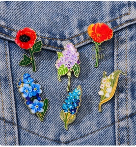 Yini nhà sản xuất bán buôn tùy chỉnh in Kẽm hợp kim men chân-thực tế Hoa rpins quên-me-không, lily của thung lũng, vv - Product Image 3