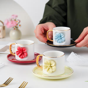 จานถ้วยกาแฟเซรามิกสุดสร้างสรรค์ดีไซน์รูปเชอร์รี่ด้วยมือแบบนอร์ดิกที่ปลอดภัยทันสมัยสำหรับบ้านสำนักงาน - Product Image 4