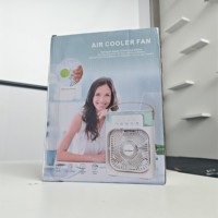 Ventilateur de brume portable à 5 trous humidificateur USB refroidisseur d'air de bureau polyvalent avec fonction de pulvérisation pour la maison, le bureau, l'hôtel et l'extérieur