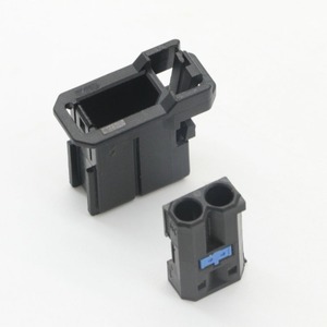Conector de Fibra Óptica, Enchufe Macho, Carcasa Exterior e Interior, Color Negro, Conector para Amplificador de Audio Automotriz - Product Image 1