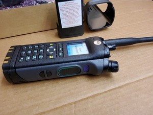 Ban đầu apx8000 All-band 4-in-1 đài phát thanh di động P25 hệ thống kỹ thuật số hai chiều Motorola <span class=keywords><strong>Walkie</strong></span> <span class=keywords><strong>Talkie</strong></span> cho an toàn công cộng trong kho - Product Image 5