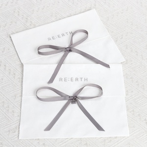 Enveloppe blanche imprimée avec logo personnalisé <span class=keywords><strong>oreiller</strong></span> de sous-vêtement en sergé de coton avec nœud pochette d'enveloppe en coton de luxe sac à poussière promotionnel - Product Image 2