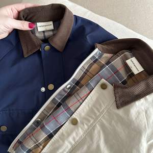 เสื้อโค้ทเด็กแขนยาว เสื้อแจ็คเก็ตเด็กผู้ชาย เสื้อกันลม<span class=keywords><strong>เด็ก</strong></span>ผู้หญิง เสื้อคาร์ดิแกน ฤดูใบไม้ผลิ 2025 ผ้าขนเป็ดสีเทาเป็นมิตรกับสิ่งแวดล้อม ผ้าขนสัตว์ - Product Image 3