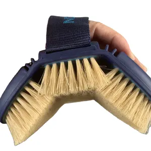 Venta al por mayor de fábrica, cepillo de fibra de Sisal de cerdas naturales, gran oferta, cepillo de fregado de caballos Flexible para cuidado intensivo de caballos - Product Image 1
