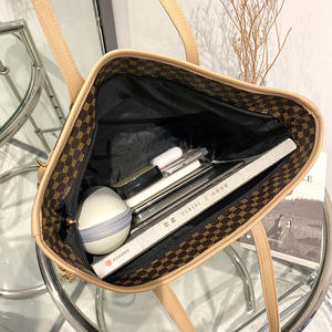 Sacs de Créateur pour Femme en Gros Sac à Bandoulière Tendance à Imprimé Rétro Sac à Main de Voyage Sac Fourre-Tout Grande Capacité pour Femme - Product Image 3