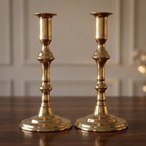 เชิงเทียนทองเหลืองทำมือ งานฝีมือประณีต รุ่น DMB-123 - Product Image 2