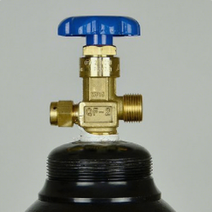 ถังไนโตรเจนเหล็กไร้รอยต่อ Chun Miao สำหรับเติม<span class=keywords><strong>ลม</strong></span>ยางอากาศยาน <span class=keywords><strong>ค</strong></span>วามดันออกแบบ 15 MPa <span class=keywords><strong>ค</strong></span>วามจุ 6 ลิตร - Product Image 1