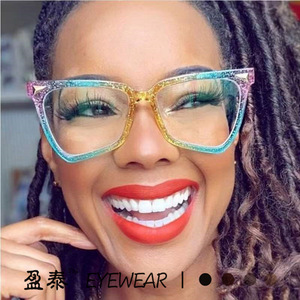 Lunettes de soleil arc-en-ciel UV400, monture PC, mode féminine, œil de chat, surdimensionnées - Product Image 1