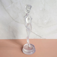 Figurines d'art en résine transparente en gros, modèles sculptés à la main, personnalisables pour la décoration minimaliste de la maison