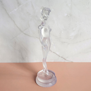 Figurines d'art en résine transparente en gros pour la décoration minimaliste de la maison - Product Image 3