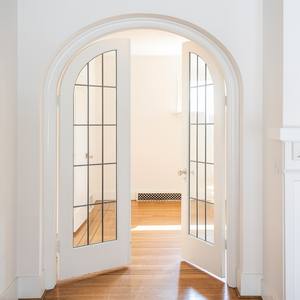 Puerta Francesa Arqueada Moderna Personalizada BASEN con Aislamiento Acústico para Dormitorio, Sala de Estar, Apartamento, Puertas Interiores Dobles de Madera Transparentes - Product Image 4