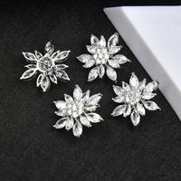 Kancing Kristal Bening Berkilau Berbagai Model, Hiasan Bunga, Kepingan Salju, Pita, Zirkon, Rhinestone untuk Sepatu, Pakaian, Tas Wanita