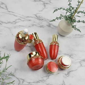 Bao bì mỹ phẩm acrylic màu Đỏ 30/50/100ml Máy phun sương/chai bơm kem dưỡng da 30g/50g Bộ Lọ Kem - Product Image 2