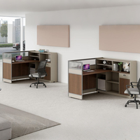 Bureau de travail en L moderne en gros avec cloison et étagères de rangement, finition bois beige, directement de l'usine